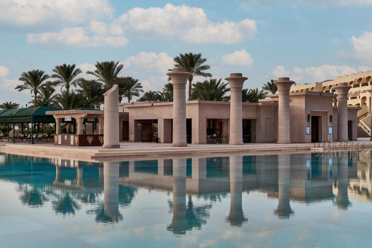 Mosaique Beach Resort Taba Heights Extérieur photo The pool at the St. Regis