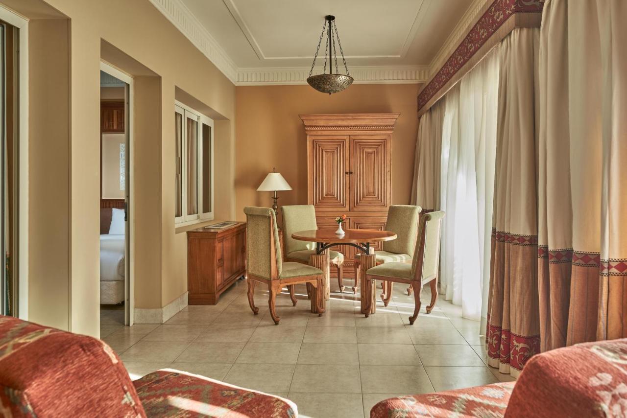 Mosaique Beach Resort Taba Heights Extérieur photo A suite at the Hilton