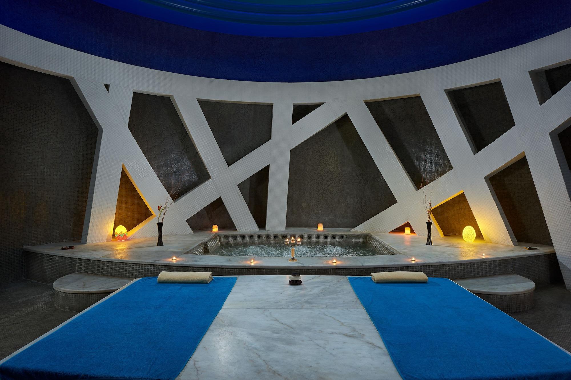 Mosaique Beach Resort Taba Heights Extérieur photo Turkish bath in the hotel