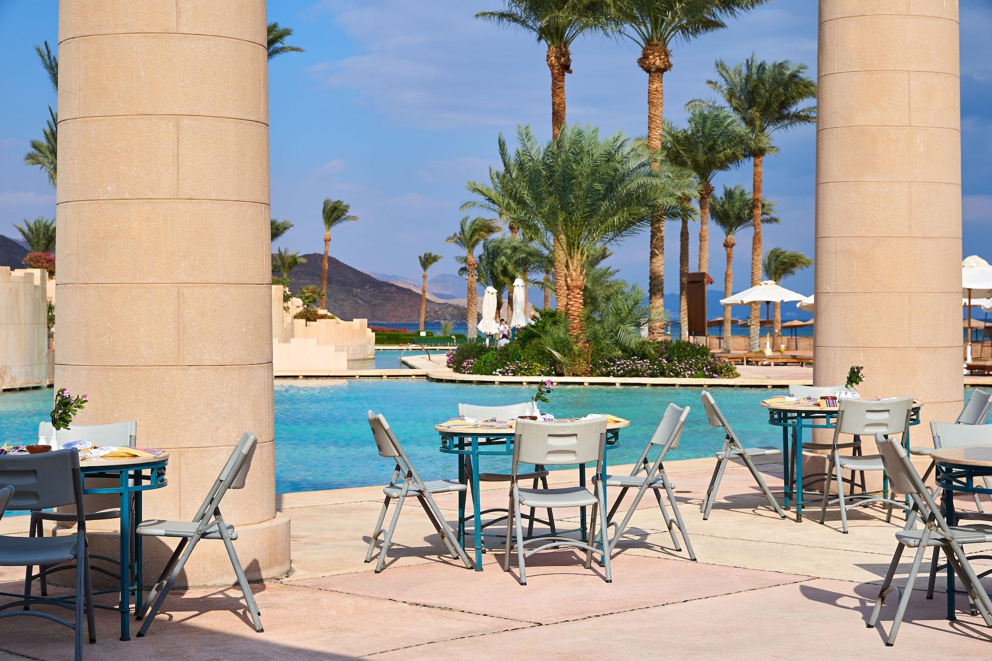Mosaique Beach Resort Taba Heights Extérieur photo The pool at the Hilton Sharm El-Sheikh