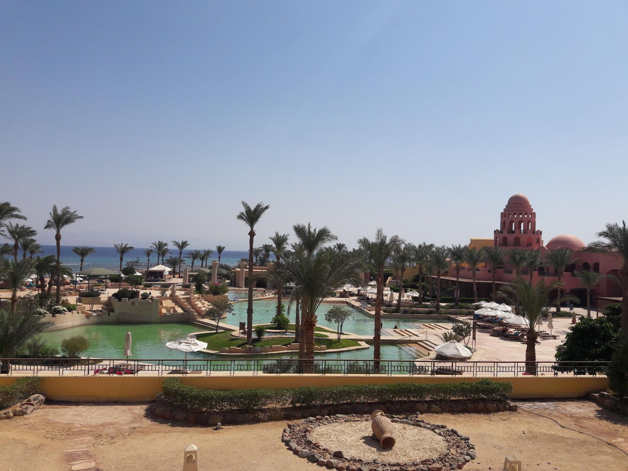 Mosaique Beach Resort Taba Heights Extérieur photo View of the resort